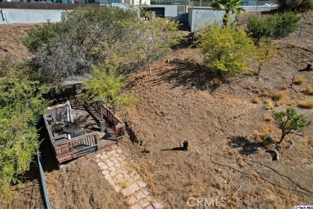 107 E Kenneth Road, Glendale, California 91207