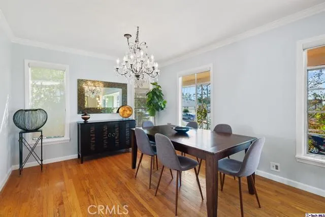 107 E Kenneth Road, Glendale, California 91207