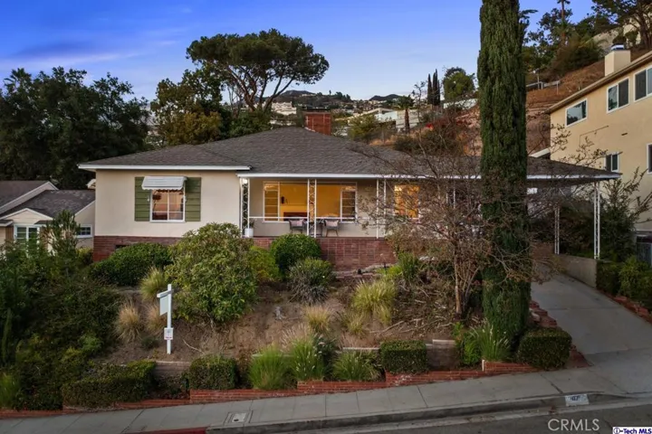107 E Kenneth Road, Glendale, California 91207