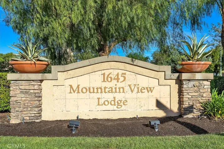 1457 Via Rojas, Hemet, California 92545