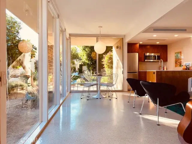 360 Cabrillo Road 214, Palm Springs, California 92262