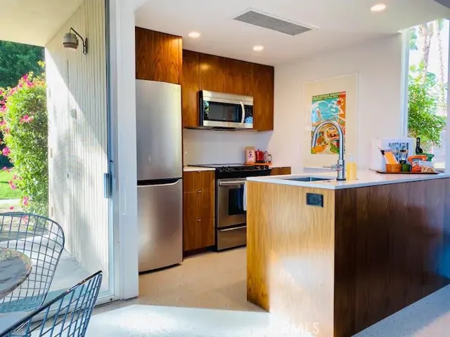 360 Cabrillo Road 214, Palm Springs, California 92262