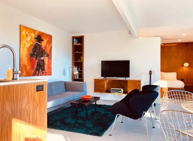 360 Cabrillo Road 214, Palm Springs, California 92262
