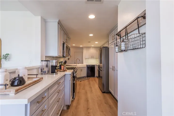 607 N Cataract Avenue, San Dimas, California 91773