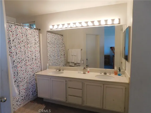 983 Goldenrod Street, Corona, California 92882