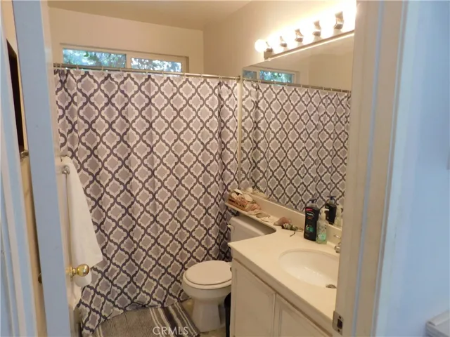 983 Goldenrod Street, Corona, California 92882