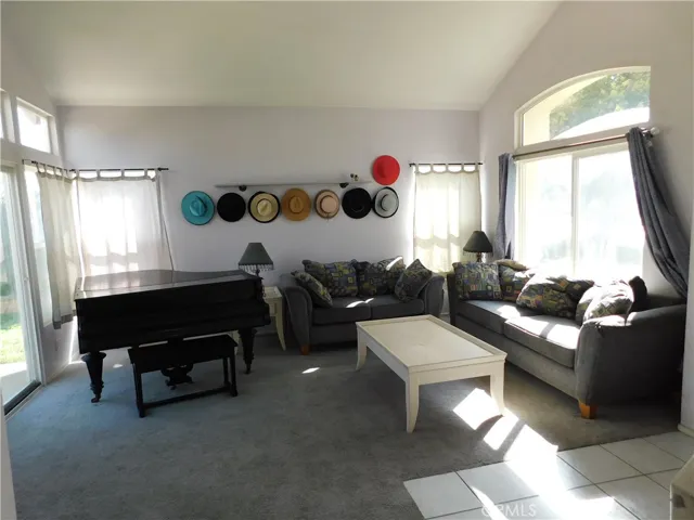 983 Goldenrod Street, Corona, California 92882