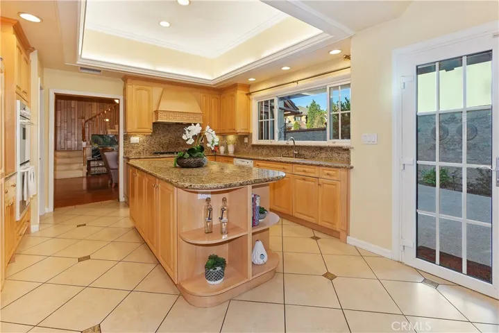 Spacious Kitchen