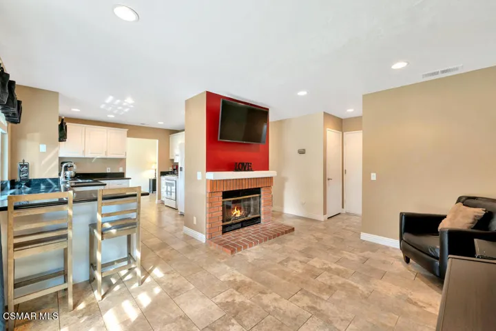 2053 Riverbirch Dr (24)