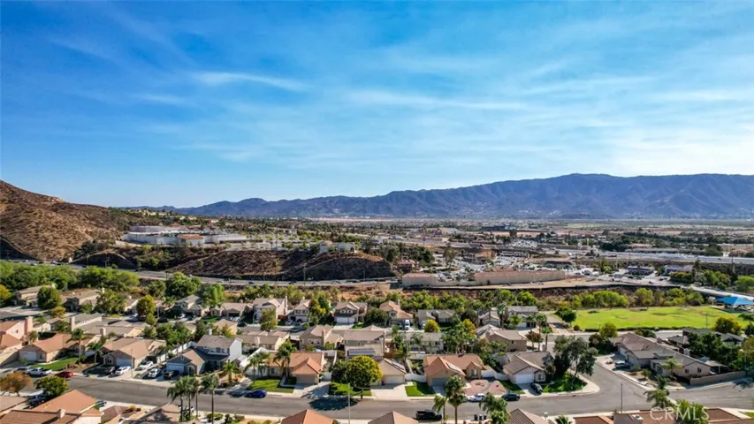 31647 Willow View Place, Lake Elsinore, California 92532