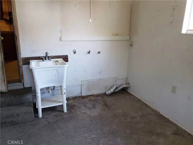 113 Topeka, Planada, California 95365