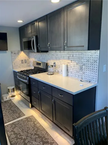 19854 Sandpiper Place 90, Newhall, California 91321