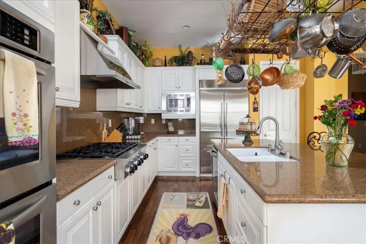 27001 Waterside Court, Valencia, California 91355