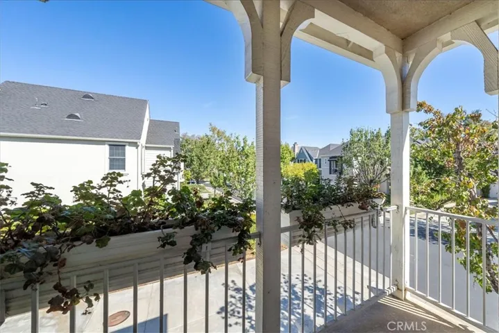 27001 Waterside Court, Valencia, California 91355