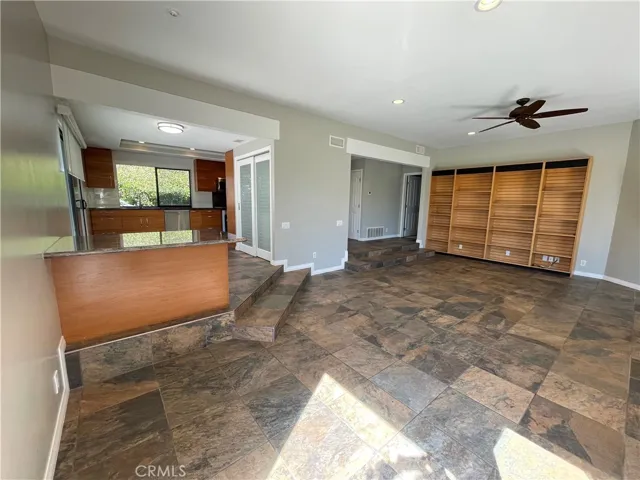 Family and dinning room