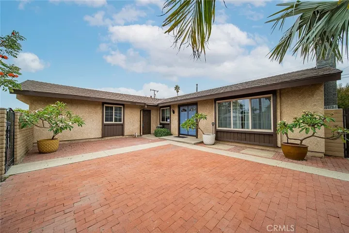 6301 Balmoral Drive, Huntington Beach, California 92647