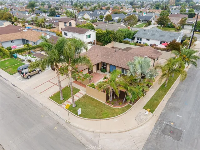6301 Balmoral Drive, Huntington Beach, California 92647