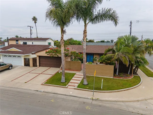 6301 Balmoral Drive, Huntington Beach, California 92647