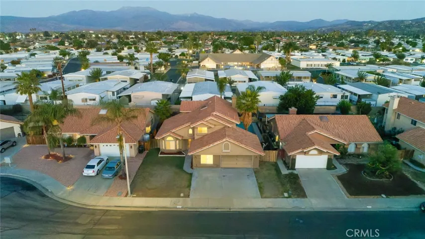 590 Bellflower Way, Hemet, California 92545