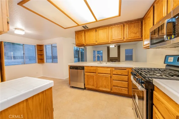 590 Bellflower Way, Hemet, California 92545