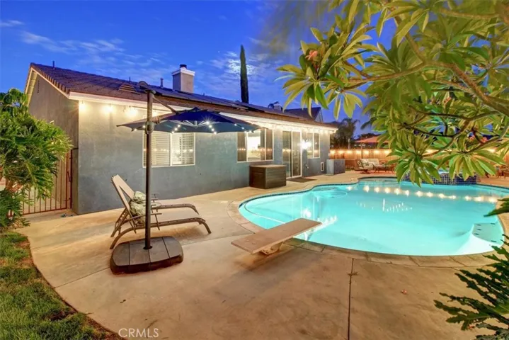 6863 Red Cardinal Court, Eastvale, California 92880
