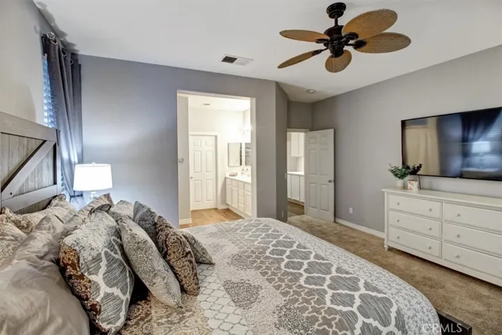 6863 Red Cardinal Court, Eastvale, California 92880