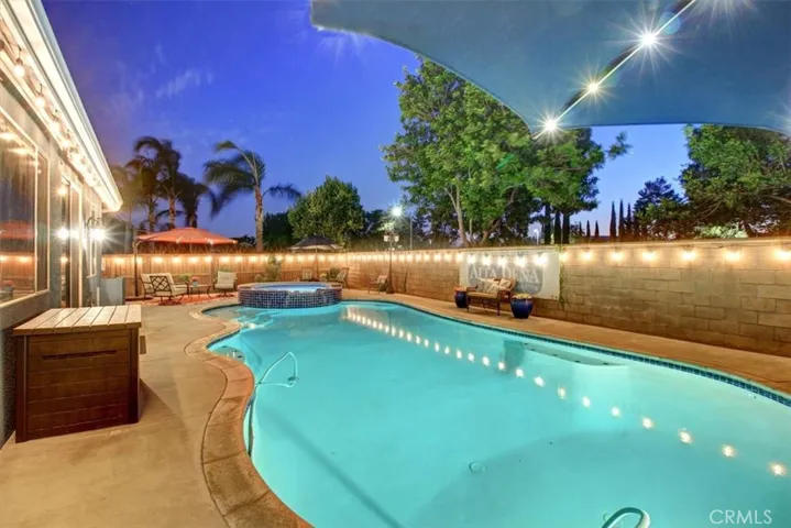6863 Red Cardinal Court, Eastvale, California 92880