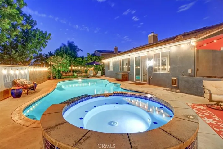 6863 Red Cardinal Court, Eastvale, California 92880