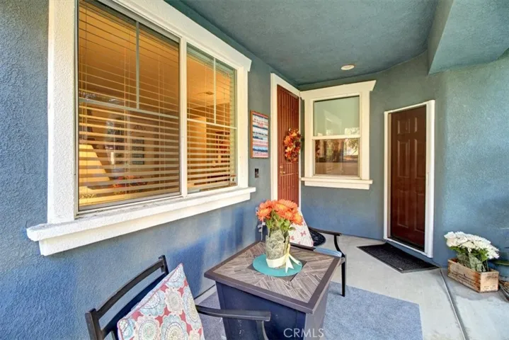 6863 Red Cardinal Court, Eastvale, California 92880