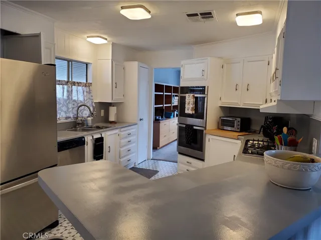 Kitchen 2