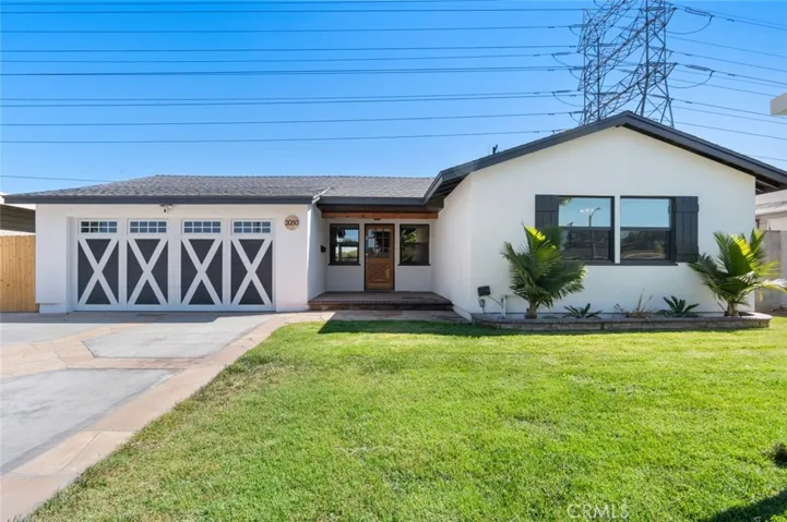 2050 Stevely Avenue, Long Beach, California 90815