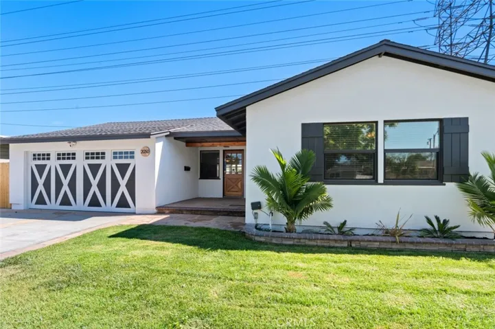 2050 Stevely Avenue, Long Beach, California 90815