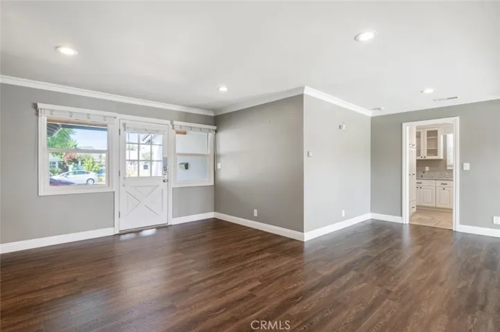 2050 Stevely Avenue, Long Beach, California 90815