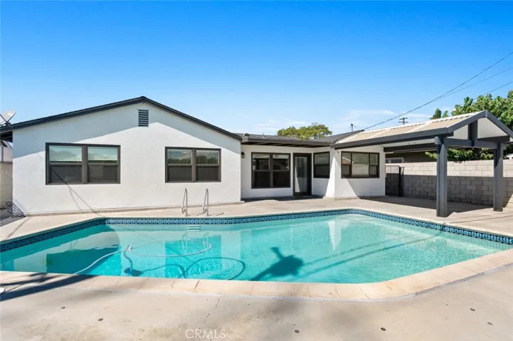 2050 Stevely Avenue, Long Beach, California 90815