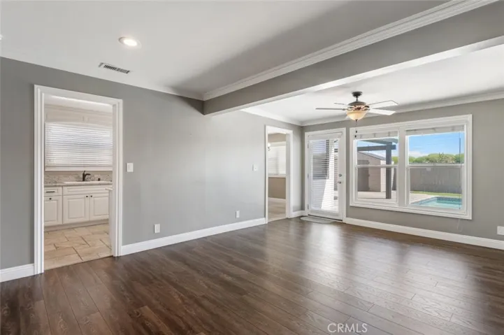 2050 Stevely Avenue, Long Beach, California 90815