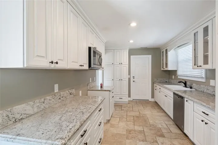 2050 Stevely Avenue, Long Beach, California 90815