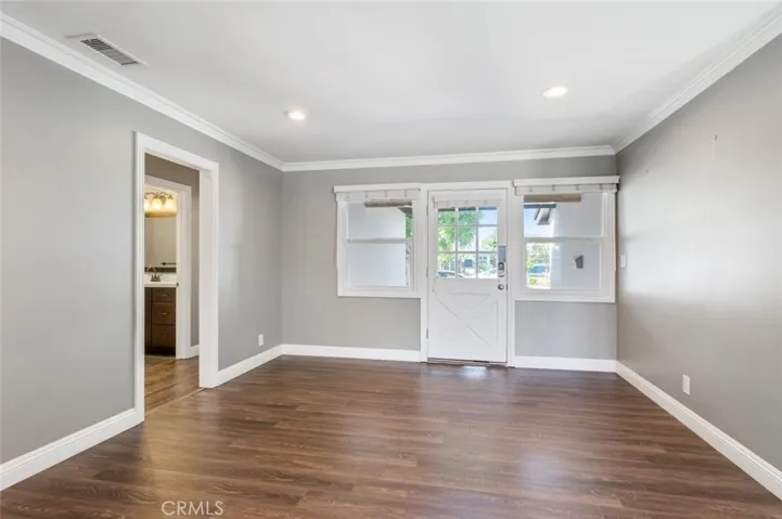 2050 Stevely Avenue, Long Beach, California 90815
