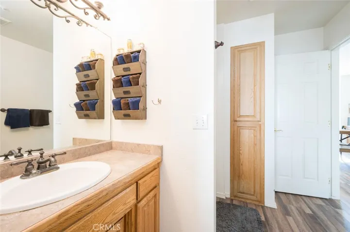 downstairs bath with walk in shower