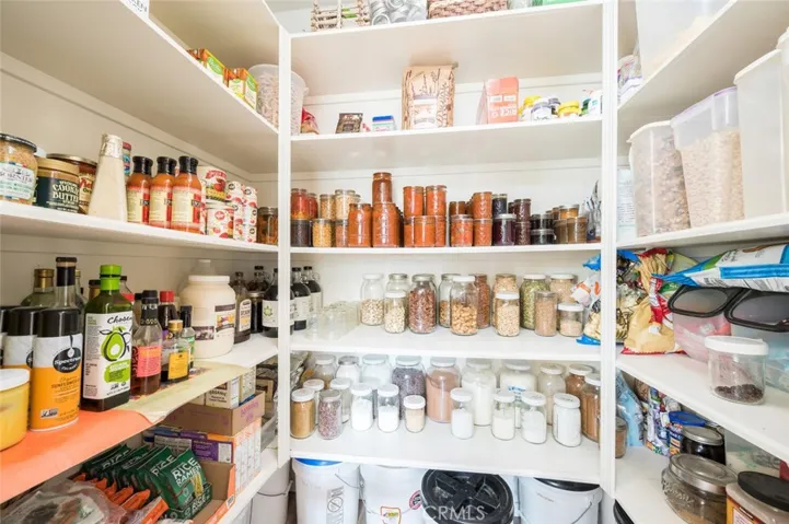 walk in pantry