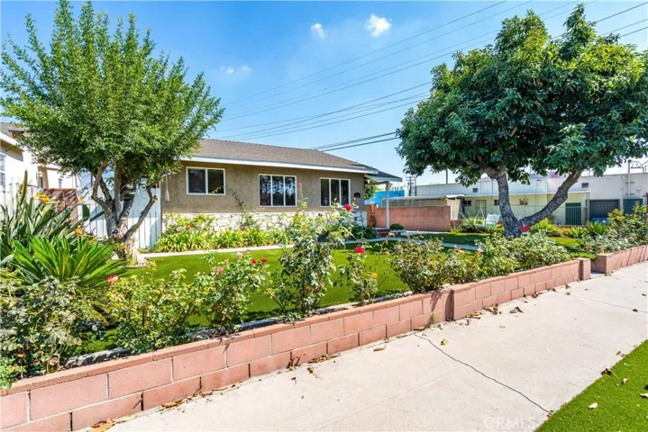1410 N Rose Street, Burbank, California 91505