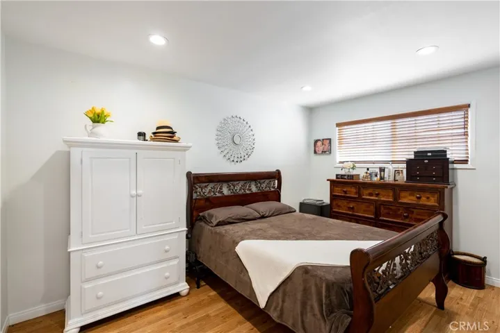 1410 N Rose Street, Burbank, California 91505