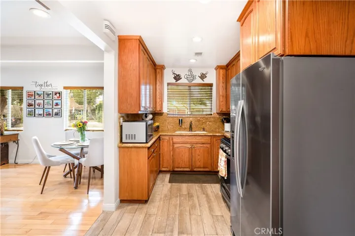 1410 N Rose Street, Burbank, California 91505