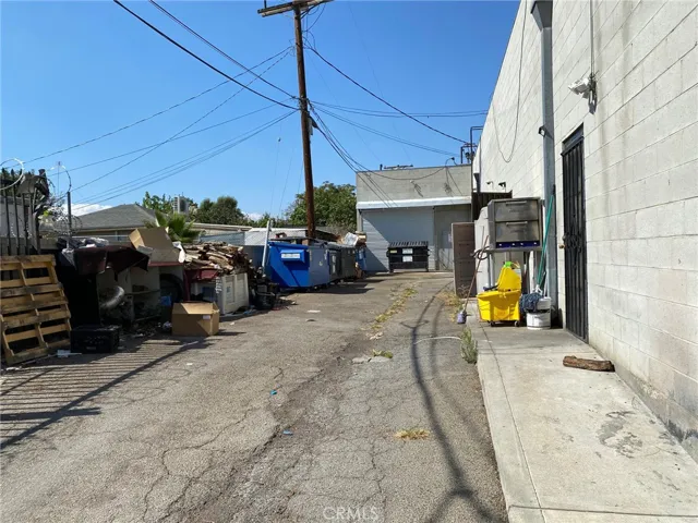 8879 Laurel Canyon Boulevard C, Sun Valley, California 91352