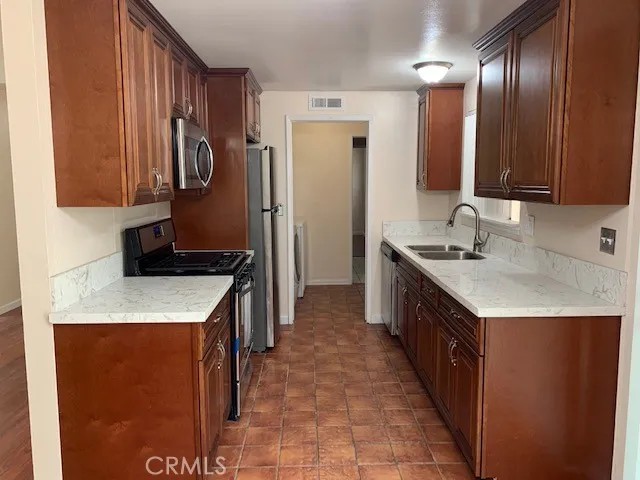 5042 Mcfadden Avenue, Huntington Beach, California 92649