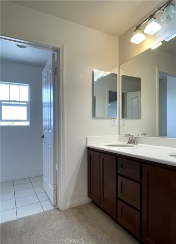 2nd Floor Bathroom