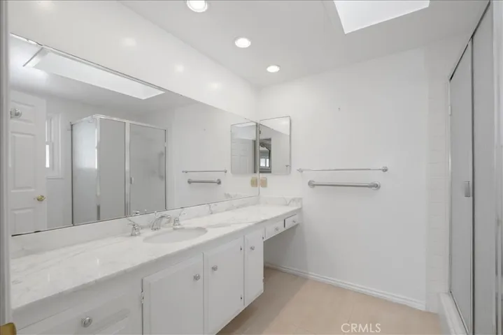 3240 Lama Avenue, Long Beach, California 90808