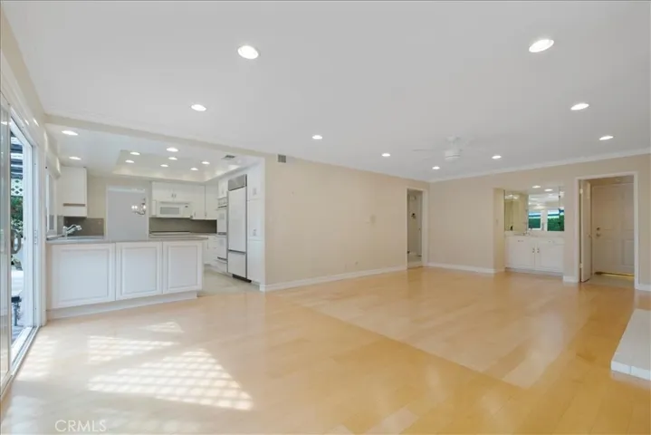 3240 Lama Avenue, Long Beach, California 90808