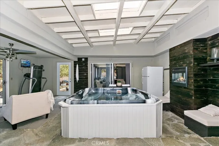 56564 Joshua Drive, Yucca Valley, California 92284
