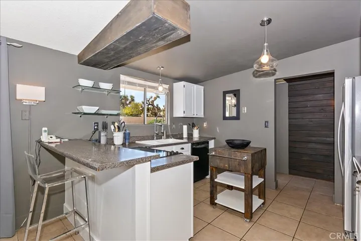 56564 Joshua Drive, Yucca Valley, California 92284