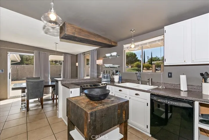 56564 Joshua Drive, Yucca Valley, California 92284